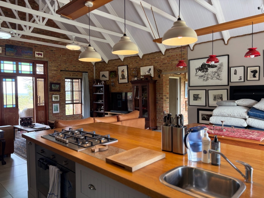 3 Bedroom Property for Sale in Lekwena Wildlife Estate North West